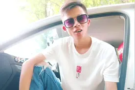 分期和全款买车，我们应该怎么和4S 店去谈价格，我来告诉你！视频封面