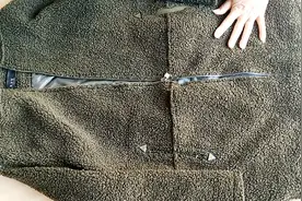 外套拉链拉上合不拢？老师傅教你一个简单又完美的解决方法视频封面