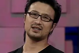 鲁豫现场，汪峰母亲惊喜现身，鲁豫直夸阿姨好看！视频封面