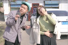 搞笑剧：小伙唱歌笑破肚皮，还是实事求是的好听，全程爆笑！