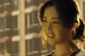 女儿还在上小学，妈妈却着急给她做婚纱，原因令人心酸的催泪电影