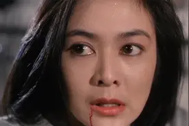 性感女星对比，关之琳在邱淑贞面前，显得太清纯了视频封面