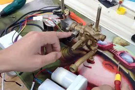3分钟快速学会处理常见的热水器故障，想学的快来看看吧！视频封面