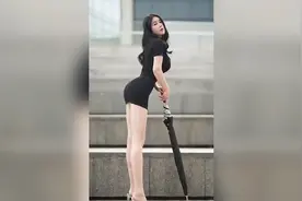 女朋友让我给她拍照，她这些姿势都在哪学的啊