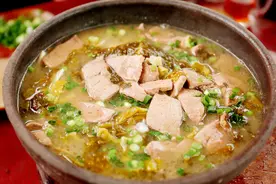 火哥教你猪肝汤这样做，这个小技巧，肝片滑嫩鲜香还开胃，没腥味