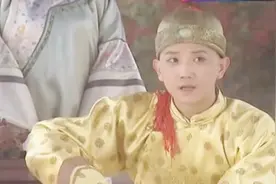 少年康熙帝由李楠饰演，当年他已经36岁了，完全是逆生长的典范啊视频封面