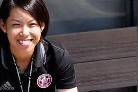 人民日报官宣！陈婉婷敲定新东家，落选后首现身，居C位笑容灿烂视频封面