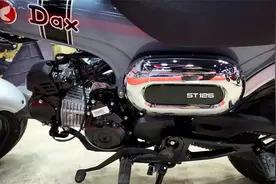 本田经典125摩托强势回归，配ABS，油耗1.5L，满油能跑240公里视频封面