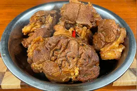 30年卤牛肉做法配方分享大家，软烂入味越吃越香，过年10斤不够吃视频封面