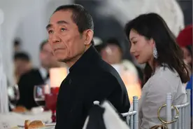 张艺谋起诉张伟平 曾经的黄金搭档如今对簿公堂视频封面