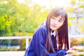 鞠婧祎多次遭张艺兴公主抱，手的位置耐人寻味，网友：高情商视频封面