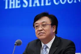 海南省省长：海南已经与59个国家实现了免签证视频封面