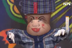 肚皮上画人脸还会跳舞，奇特的布依族风情，笑死我了