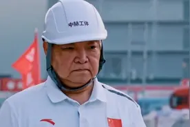 中国首枚奥运金牌获得者许海峰，重回新工体，助力演唱会丨京城