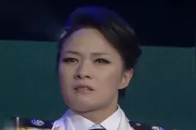 楼兰-《滚滚长江东逝水》，磁性女中音，唱得大气豪迈！视频封面