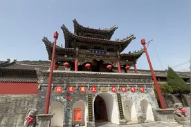 山西发现唐僧像，看看真实唐僧长啥样，看完明白唐僧原来是美男子视频封面