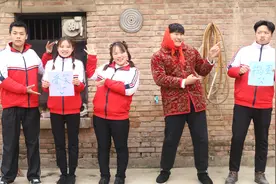 爱笑的甜甜和爱捣蛋的来福，小伙伴们会选择谁？来评论区说说吧！视频封面