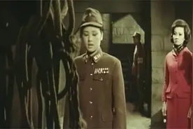 长皮靴白手套军装反派女太君视频封面