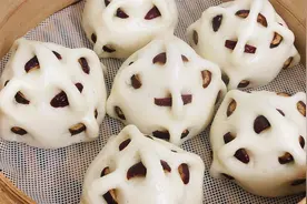 二十八把面发，在家做胶东大枣馒头，蓬松暄软洁白细腻，年味十足