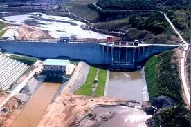 又一个第一！黑龙江再现一超级工程，场面十分壮观，让老外着迷视频封面