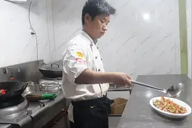 原来正宗蒜蓉开边虾是这样做的？没想到技巧这么简单，在家也能做