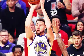 【最佳看点】季后赛总得分突破2000！汤普森6记三分高效输出32分视频封面