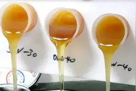 汽车自媒体人说，行驶到十万公里后，需要提高机油粘度？视频封面