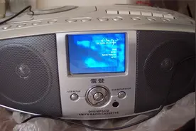 液晶电视dvd磁带收音机一体的雷登面包机视频封面