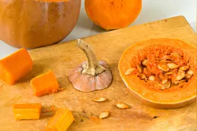 常给孩子吃这3种蔬菜，补铁补血，护肝明目，视力越来越好视频封面