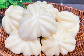 好看还好吃的糖三角，只需一次发酵，不漏糖，一口下去幸福感爆棚视频封面