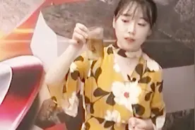 牛奶混合醋 瞬间反应产生絮状物 专家解释这是正常反应且没危害视频封面