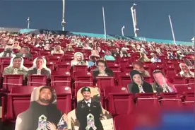 超级碗现场坐3万纸片人：每个座位收费100美元视频封面