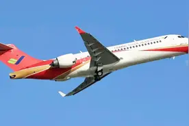 为什么飞机要跑一段才能起飞，究竟有什么原理，看完涨知识了视频封面