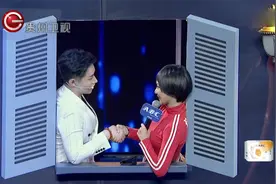 非常完美：握住男神手不松开，妹子强硬求爱惹怒男嘉宾敬业视频封面