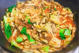 地道的农家大烩菜就是香，厨师长分享烹饪教程，简单接地气