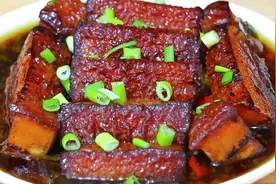 难怪饭店的扣肉那么好吃，原来诀窍这么简单，学会后给家人露一手视频封面