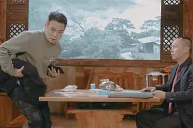 蘑菇头为了提成使用连环套，逼得润土卖楼变买楼，笑喷！爆笑中介视频封面