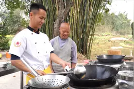 厨师长分享：“玉米烙”的家常做法，家人连说好吃，先收藏了