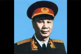 《中国将帅》： 杨成武 ( 55年授予上将军衔 )视频封面