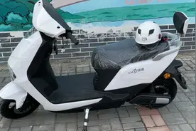 电动车到底更换哪一种控制器才能提升速度呢？师傅来告诉你答案视频封面