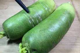 调萝卜饺子馅，直接用盐杀水就错了，教你饺子馆不外传配方，真香视频封面
