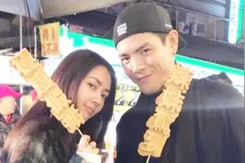 向佐郭碧婷拍写真，郭碧婷一袭白裙美若天仙，向佐赤膊上身帅气！视频封面