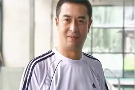 李小璐穿丁字裤热舞，妩媚十足。网友：都不认识了视频封面