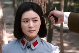 抗战：姑娘假装送饭，竟把刀片藏在红薯中，救出被俘的国军营长视频封面
