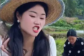 娜娜：农村四川母女花式互怼，被称：全网最粗暴的母女！口才真牛视频封面