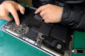 T2芯片加持的苹果MacBook系列如果硬盘损坏真的不能盲目维修视频封面