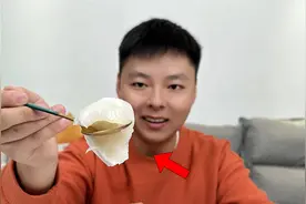 据说只要把椰汁煮开再加吉利丁粉，就能做出特别Q弹的椰子果冻？