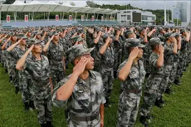 8月1日，解放军迎来重大节日，驻港部队司令陈道祥发表重要讲话视频封面