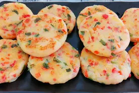 2个土豆，1勺面粉，教你做营养美味的早餐，简单快速，比吃肉都香视频封面
