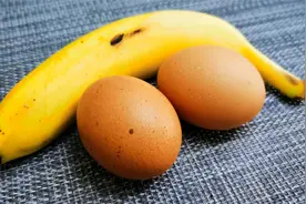 减肥首选，香蕉加鸡蛋快速瘦身法，连吃一个月，腰细了皮肤变好了视频封面